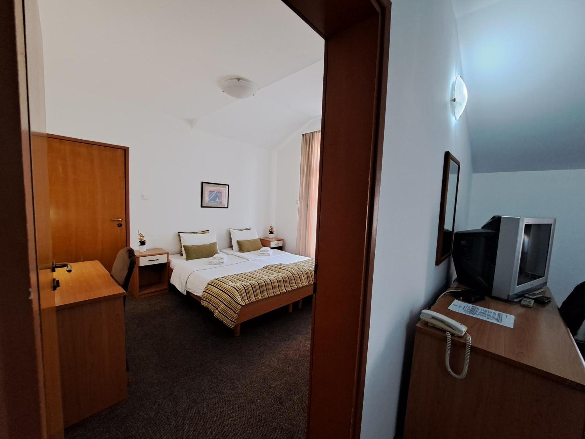 Marica Hotel 3*